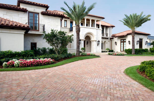 Best Driveway Paving Contractor  in Johnson City, KS